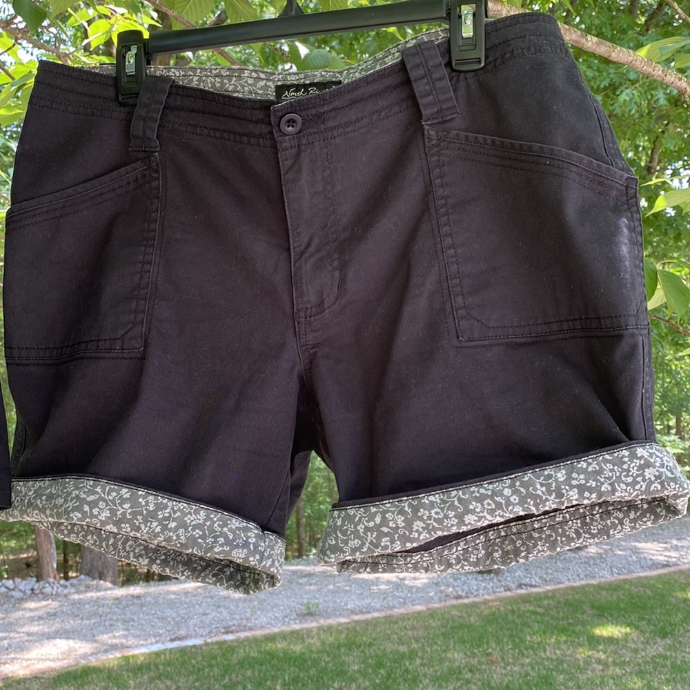 Old Navy & North River outfitter shorts 2 pairs